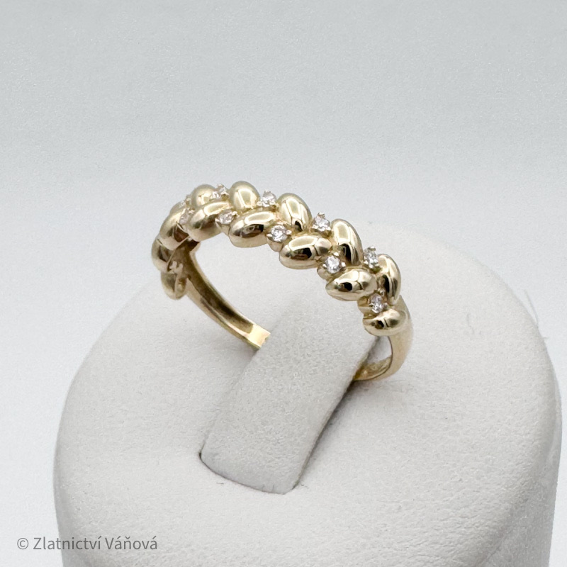 Žluté zlato prsten se zirkony